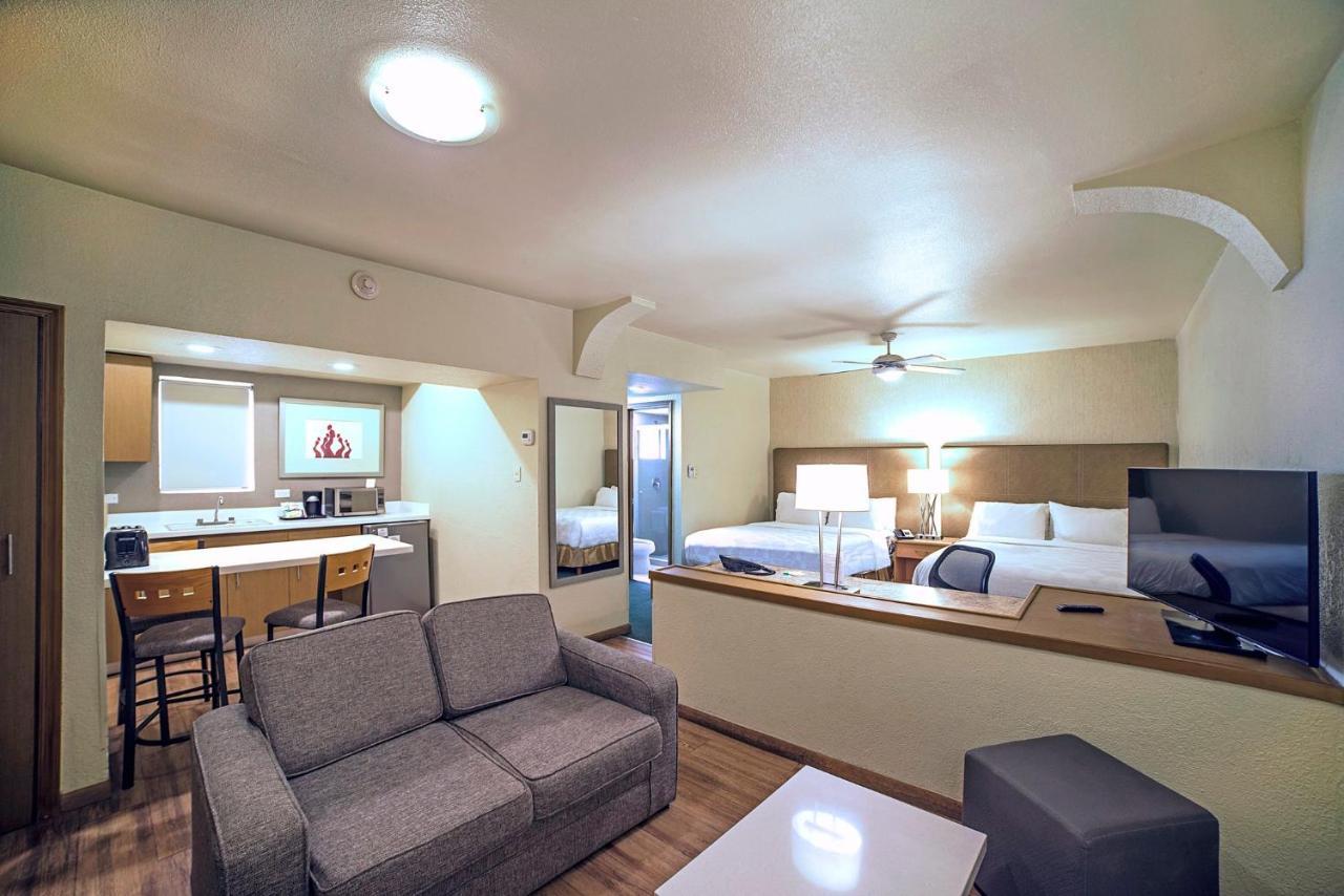 Holiday Inn Hotel & Suites Chihuahua By Ihg Dış mekan fotoğraf