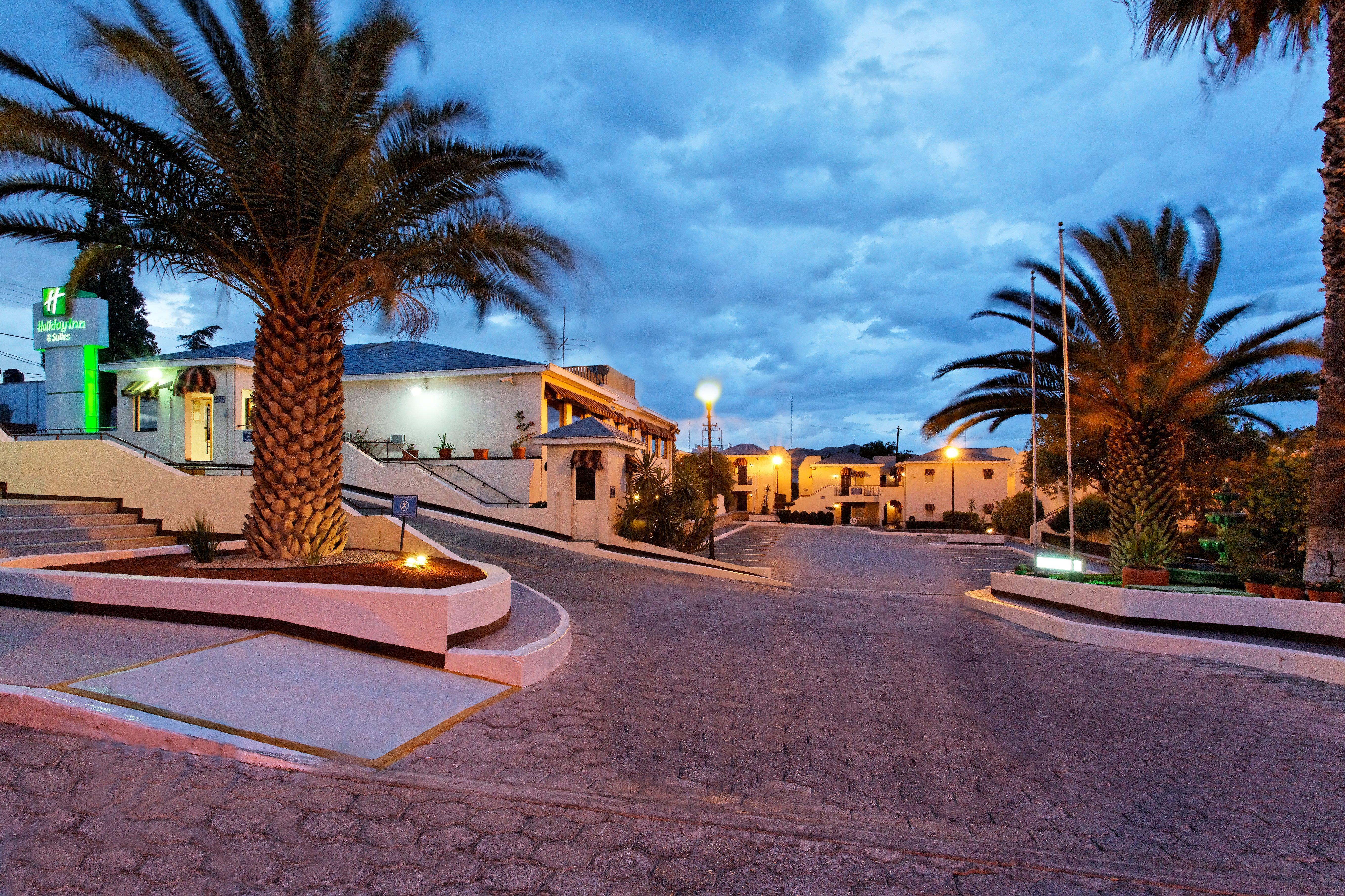 Holiday Inn Hotel & Suites Chihuahua By Ihg Dış mekan fotoğraf