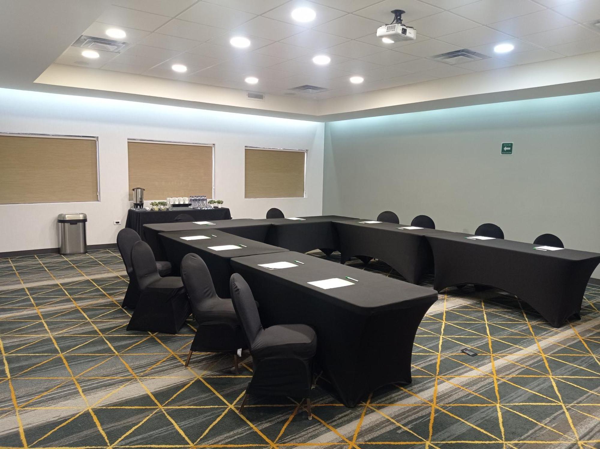 Holiday Inn Hotel & Suites Chihuahua By Ihg Dış mekan fotoğraf